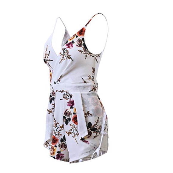 Backless Floral Print Short Romper Jumpsuit - Picture 4 of 6